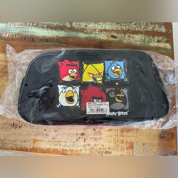 Angry Birds Toiletry/ Makeup Bag - Picture 2 of 5
